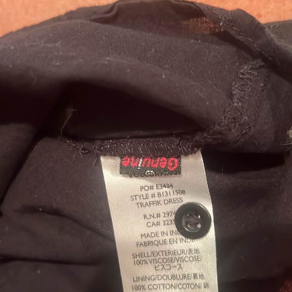 Genuine Volcom Dress - Picture 9 of 9